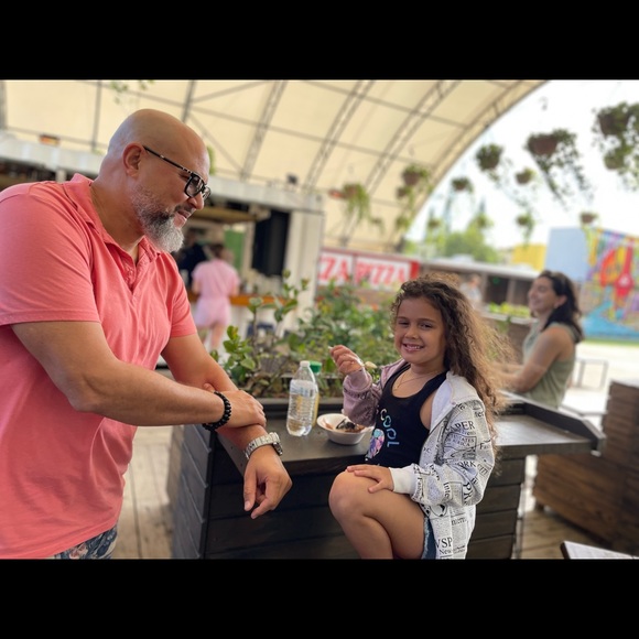 Meet your Posher, Huascar - Picture 3 of 3